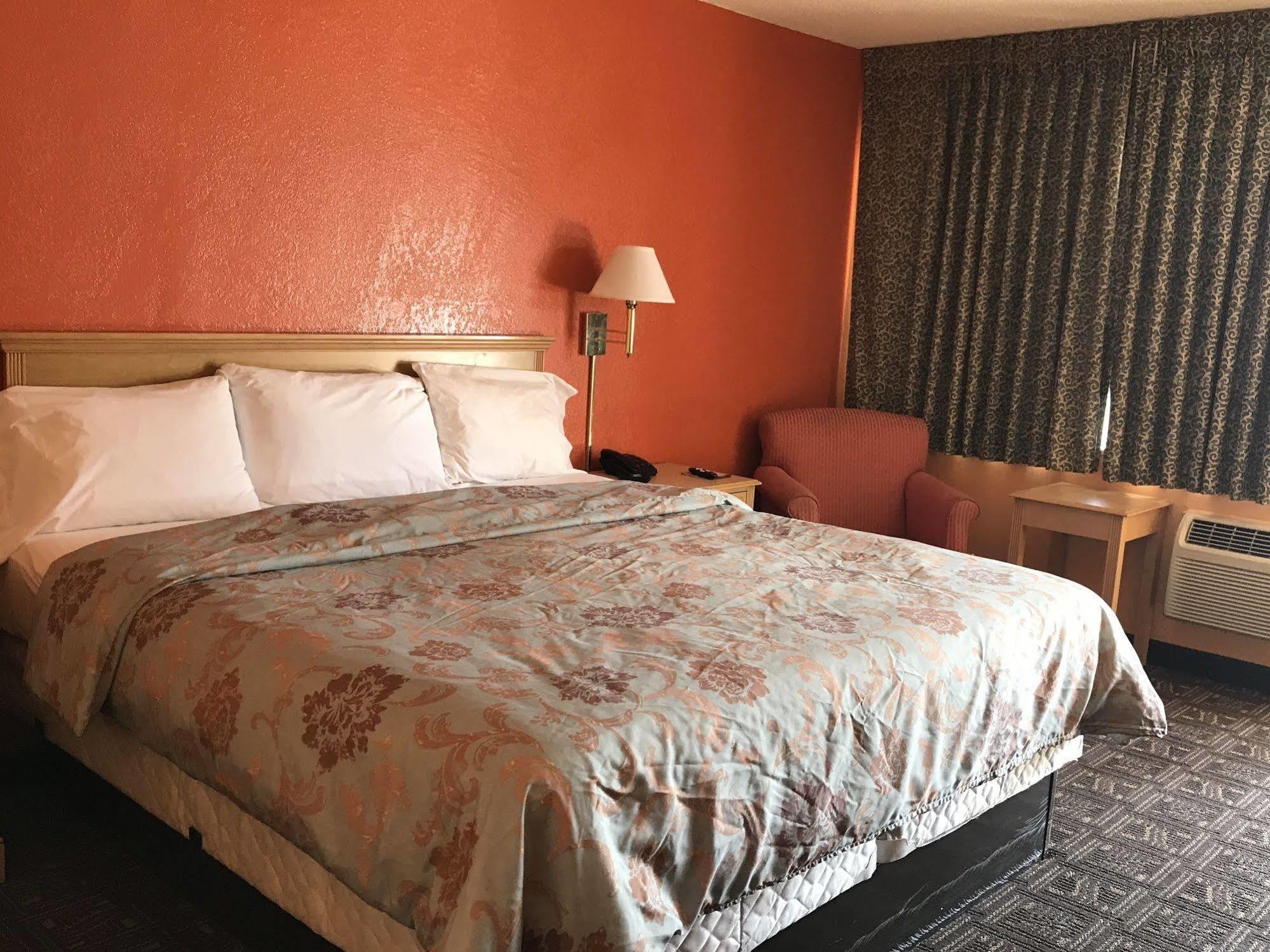 Hutchinson Inn Ngoại thất bức ảnh