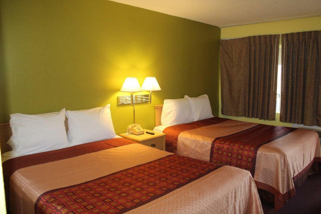 Hutchinson Inn Ngoại thất bức ảnh