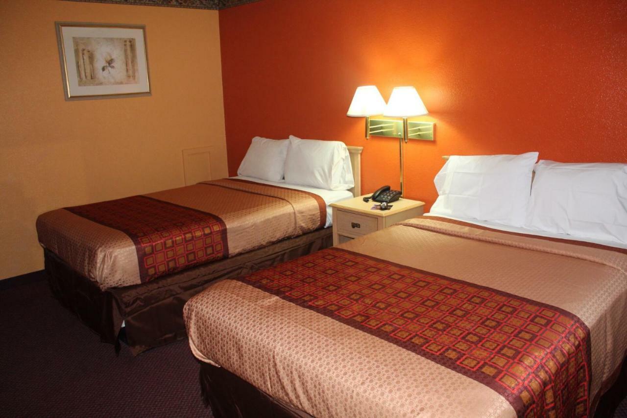 Hutchinson Inn Ngoại thất bức ảnh