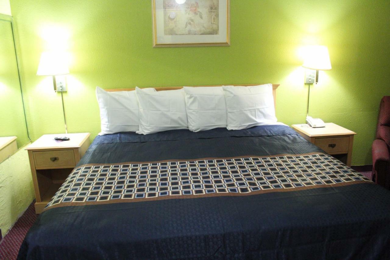 Hutchinson Inn Ngoại thất bức ảnh